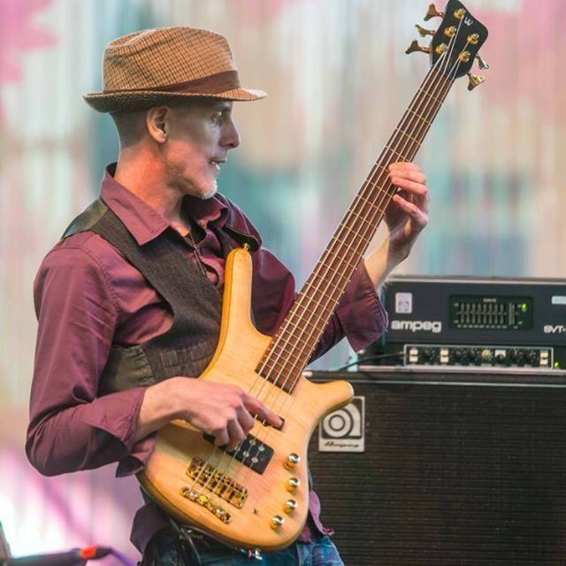 Dan Jones - Bass Teacher